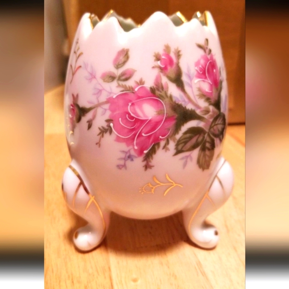 Porcelain Egg Vintage
